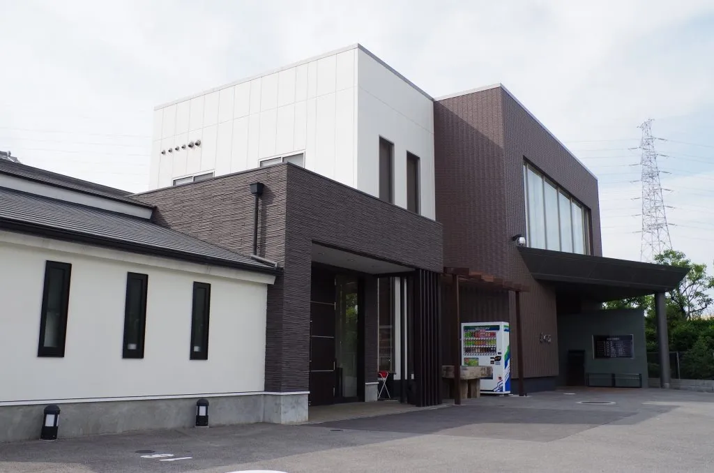 西栄寺 なかもず泰心館